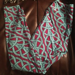 EUC Lularoe OS Leggings